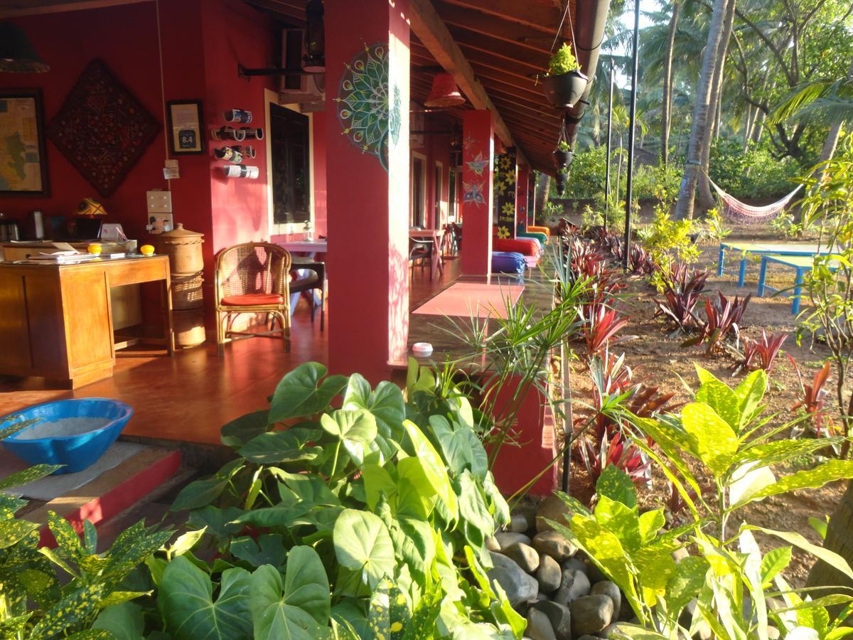 The Yuppi Hippi Female Hostel Anjuna Exteriör bild